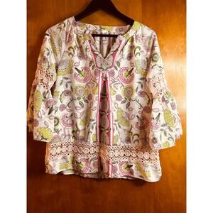 Crown & Ivy Women's Floral Long Sleeve Shirt V-Neck Flared Sleeves Size M